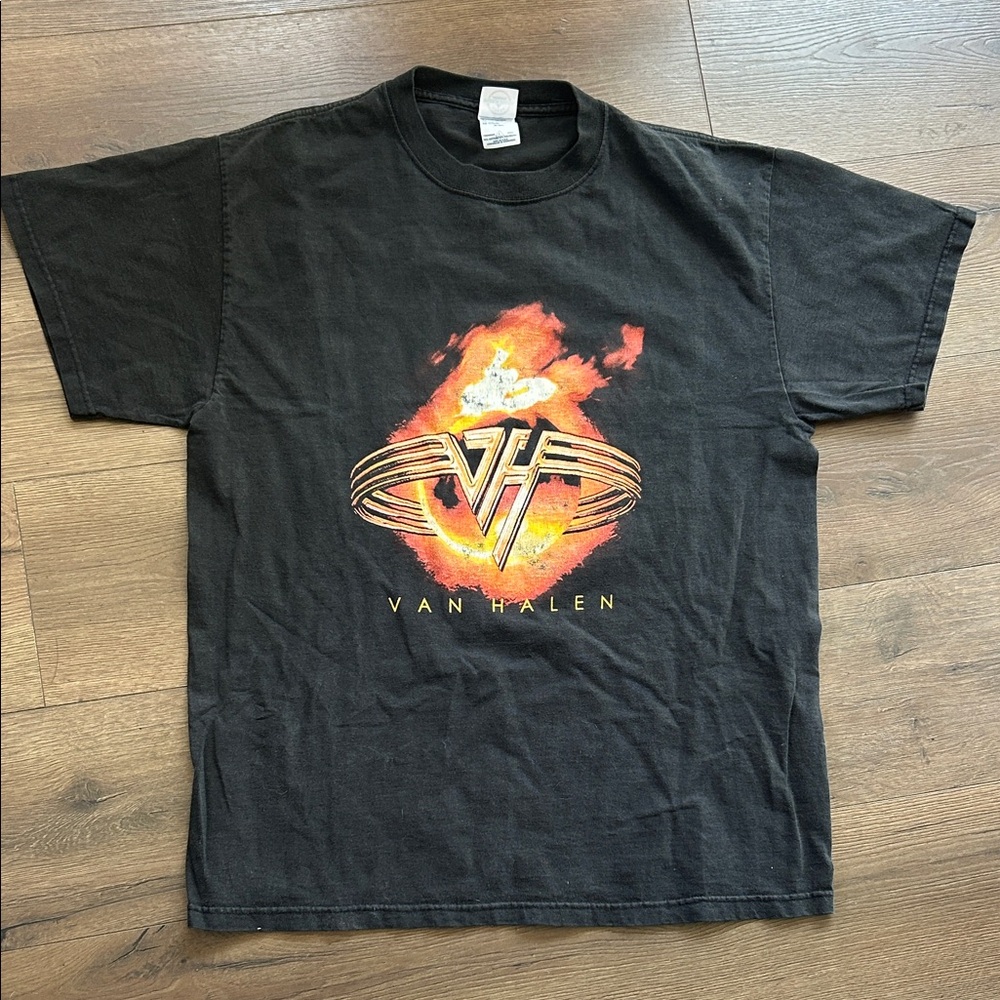 Van Halen 2004 Black Graphic Band Tee - Black with Flame Logo !! Large